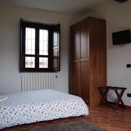 פאביה Agriturismo Cascina Mora חדר תמונה