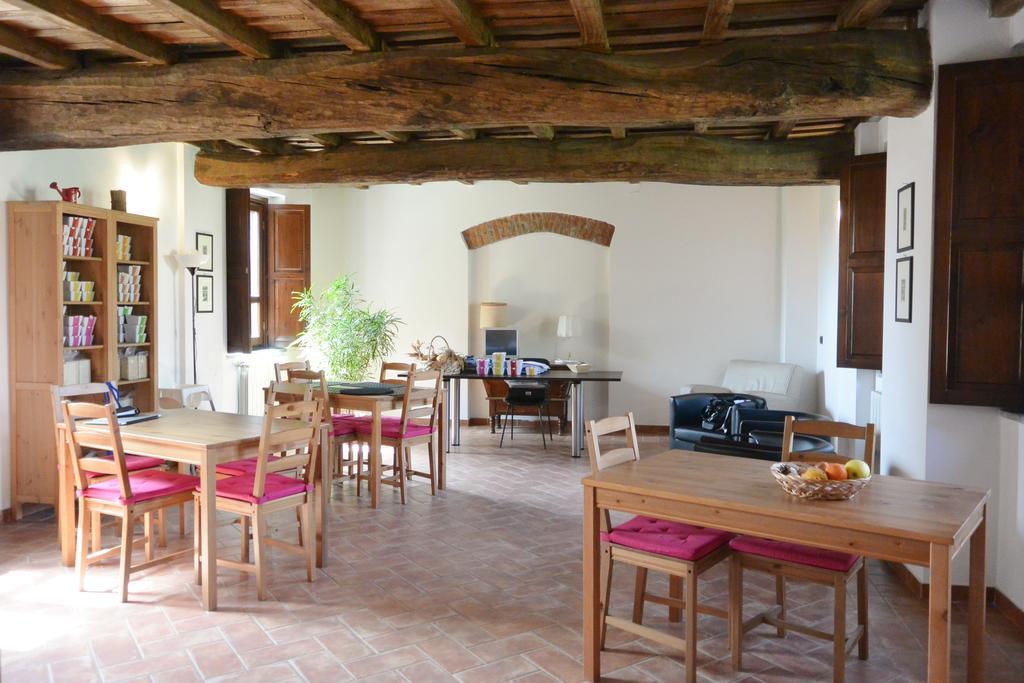 פאביה Agriturismo Cascina Mora מראה חיצוני תמונה